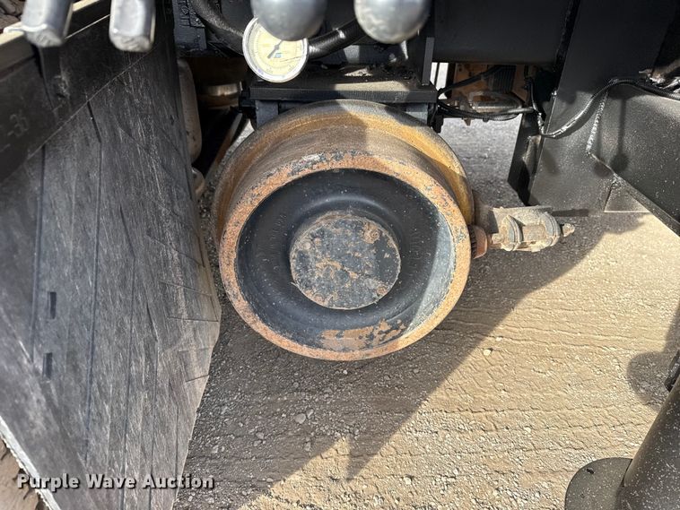 image for item EG2008 2016 Freightliner 108SD crane truck