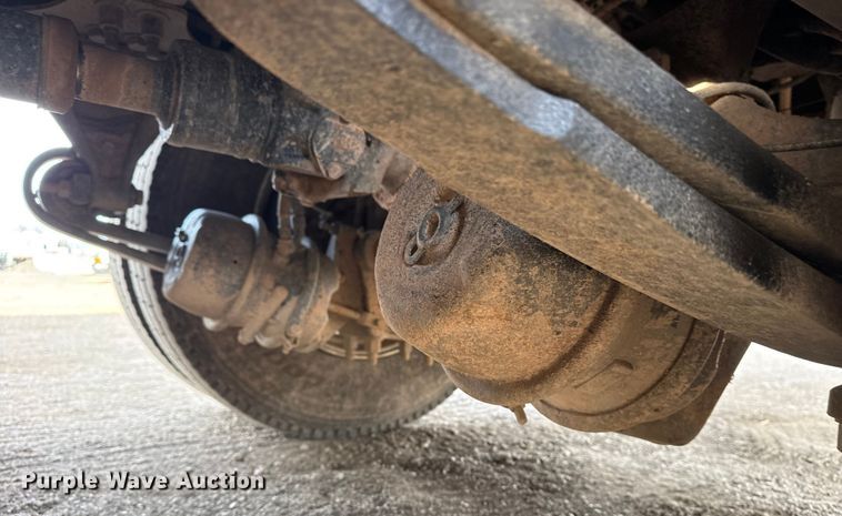 image for item EG2008 2016 Freightliner 108SD crane truck