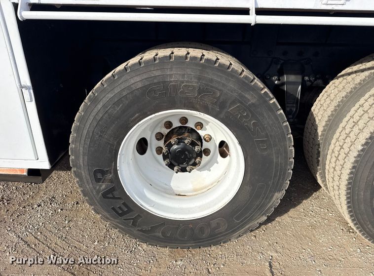 image for item EG2008 2016 Freightliner 108SD crane truck