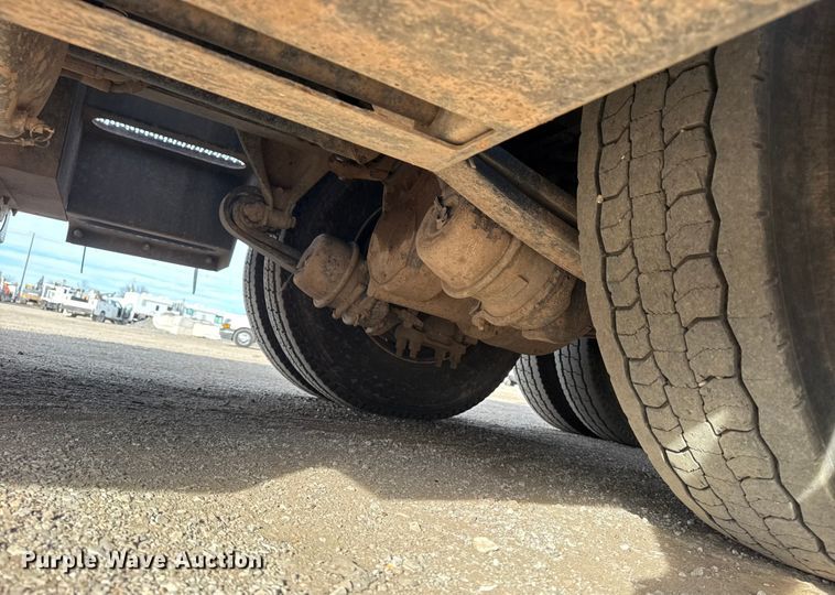 image for item EG2008 2016 Freightliner 108SD crane truck