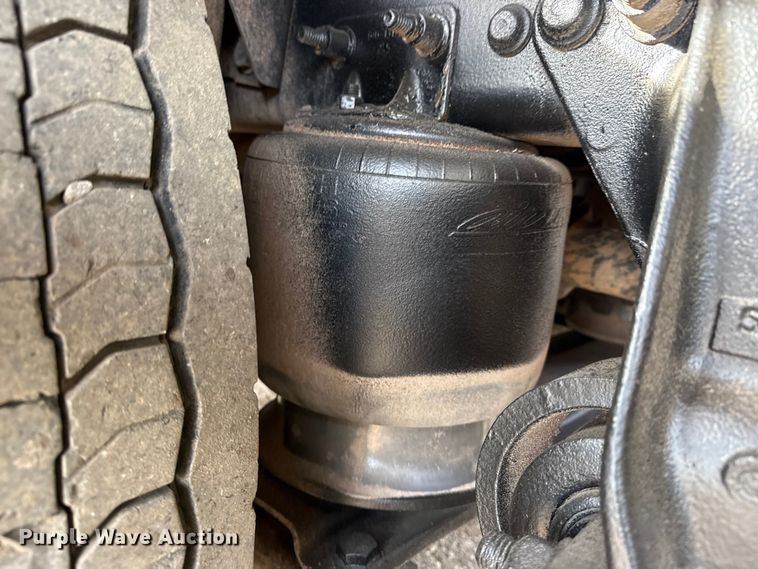 image for item EG2008 2016 Freightliner 108SD crane truck