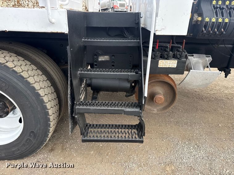 image for item EG2012 2007 Freightliner Business Class M2 Crew Cab crane truck