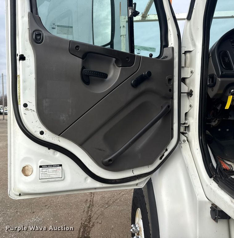 image for item EG2012 2007 Freightliner Business Class M2 Crew Cab crane truck