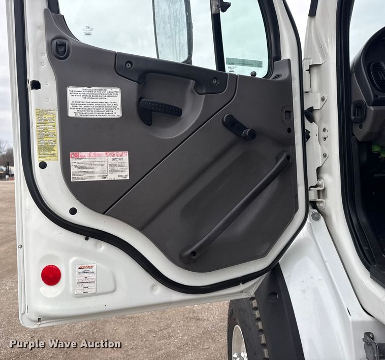 image for item EG2013 2012 Freightliner Business Class M2 crane truck