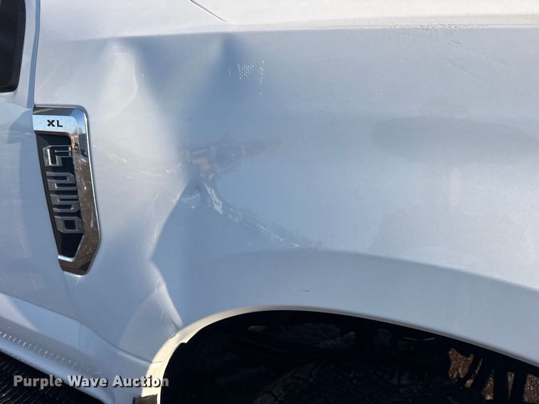 image for item EG2018 2017 Ford F250 Super Duty XL Ext. Cab utility bed pickup truck