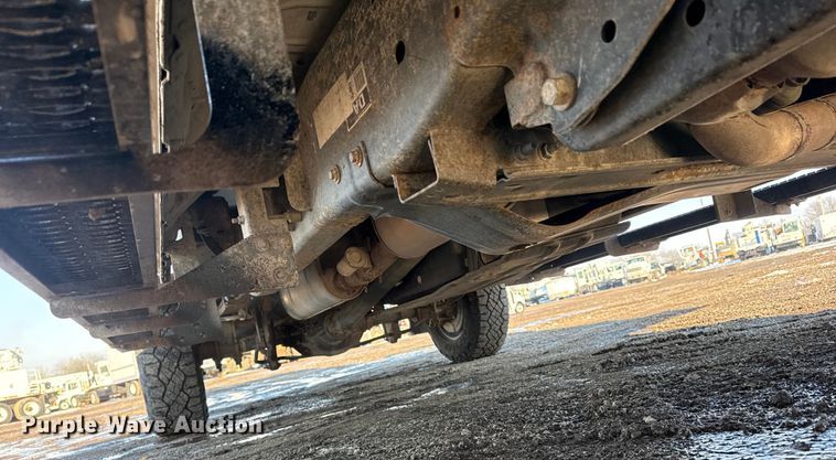 image for item EG2018 2017 Ford F250 Super Duty XL Ext. Cab utility bed pickup truck