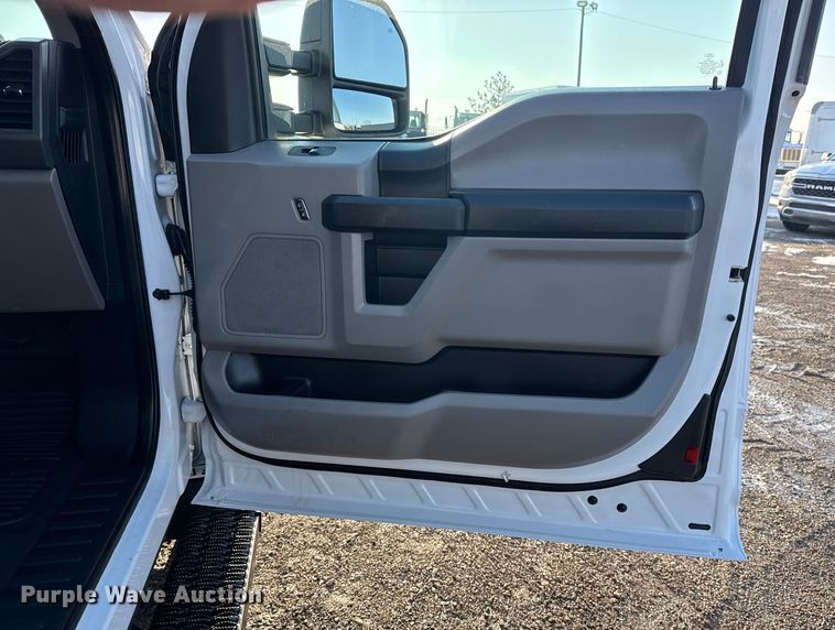 image for item EG2018 2017 Ford F250 Super Duty XL Ext. Cab utility bed pickup truck