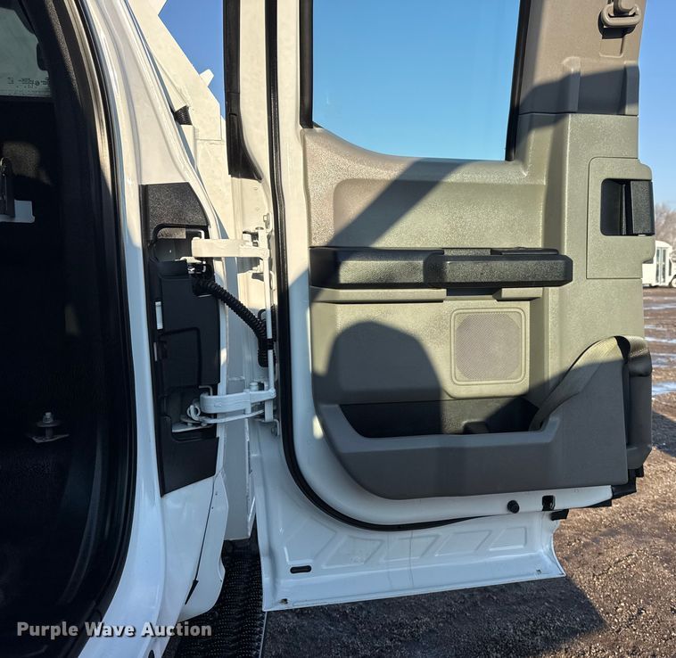 image for item EG2018 2017 Ford F250 Super Duty XL Ext. Cab utility bed pickup truck