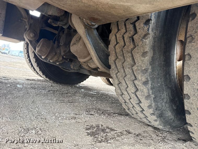 image for item EG2034 2013 International 7600 crane truck