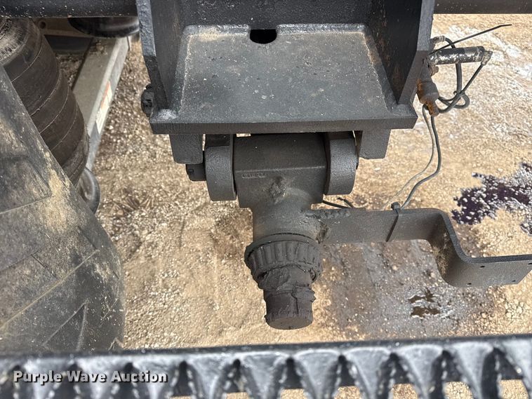 image for item EG2034 2013 International 7600 crane truck