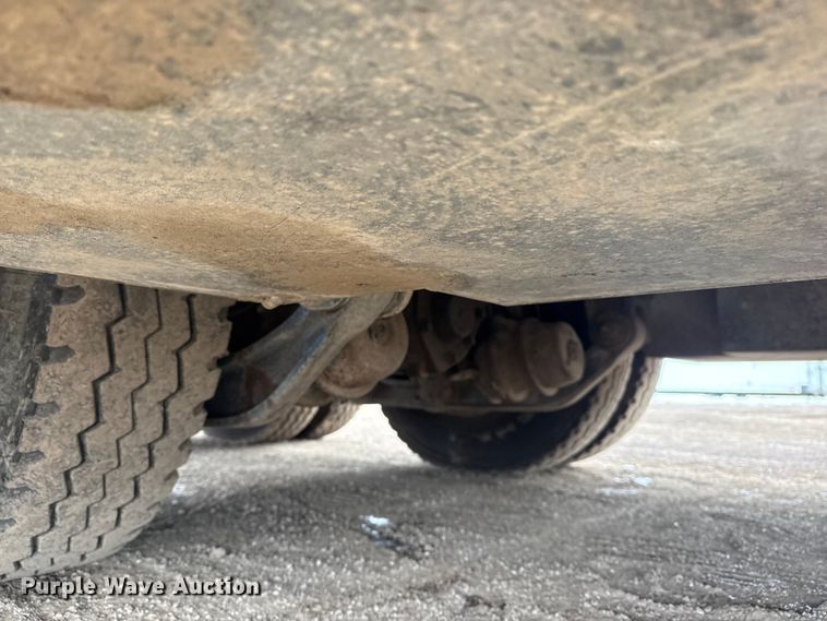 image for item EG2034 2013 International 7600 crane truck