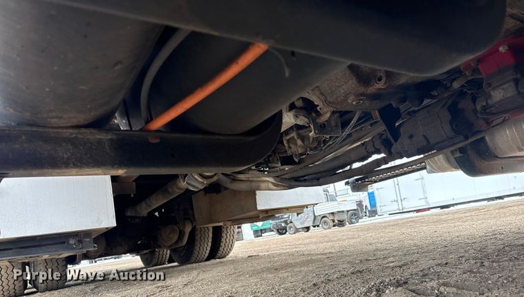 image for item EG2034 2013 International 7600 crane truck