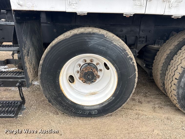 image for item EG2034 2013 International 7600 crane truck