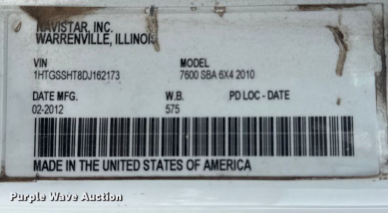 image for item EG2034 2013 International 7600 crane truck