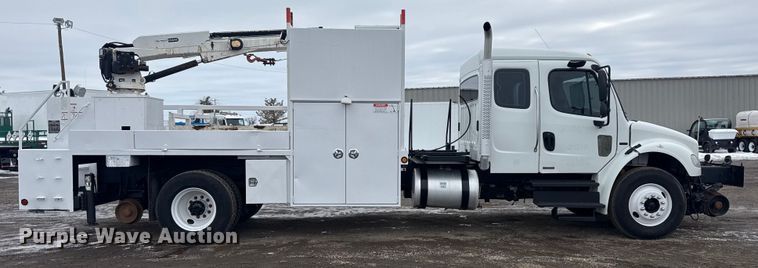 image for item EG2035 2007 Freightliner Business Class M2 crane truck