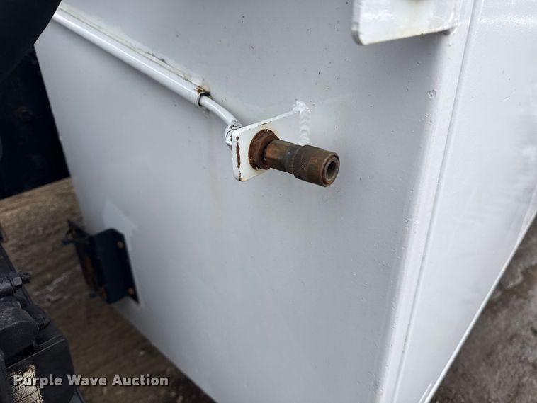 image for item EG2035 2007 Freightliner Business Class M2 crane truck