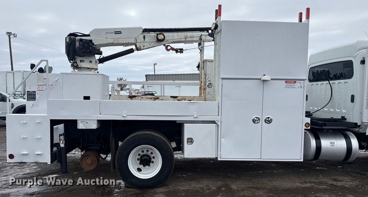 image for item EG2035 2007 Freightliner Business Class M2 crane truck