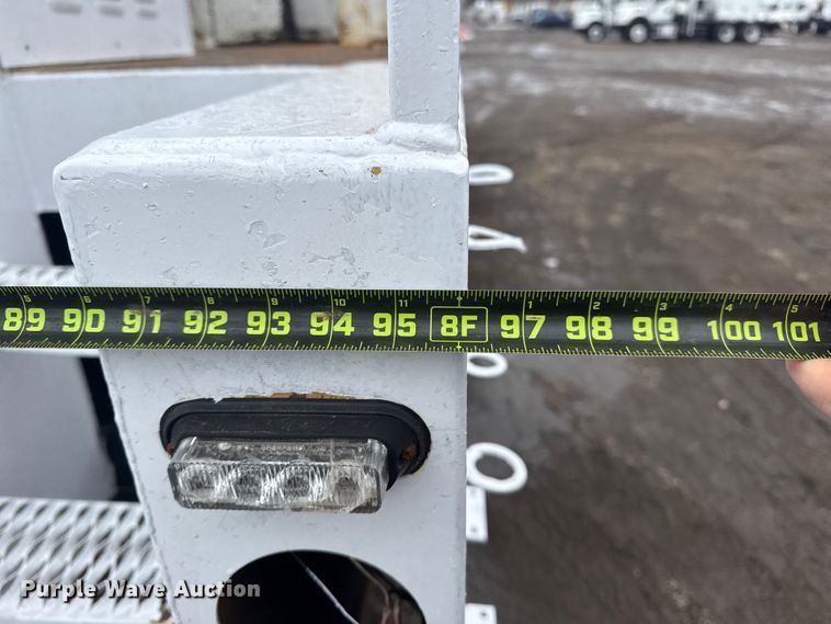 image for item EG2035 2007 Freightliner Business Class M2 crane truck