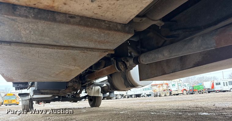 image for item EG2035 2007 Freightliner Business Class M2 crane truck