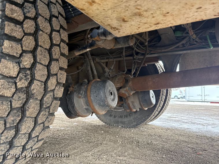 image for item EG2035 2007 Freightliner Business Class M2 crane truck