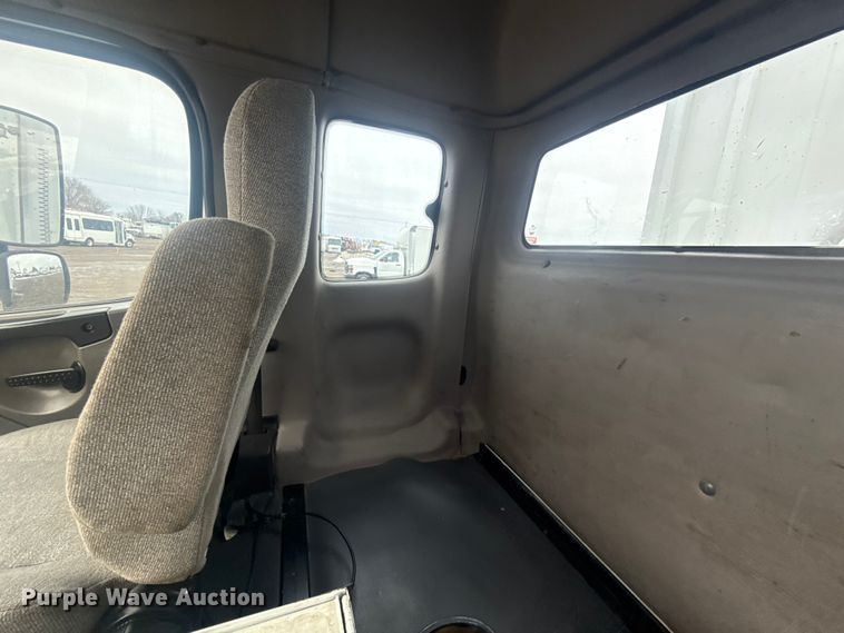 image for item EG2035 2007 Freightliner Business Class M2 crane truck