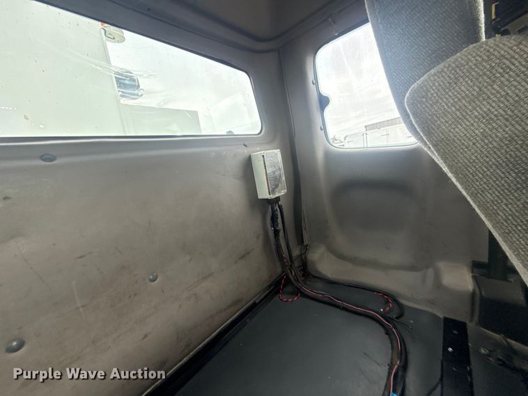 image for item EG2035 2007 Freightliner Business Class M2 crane truck