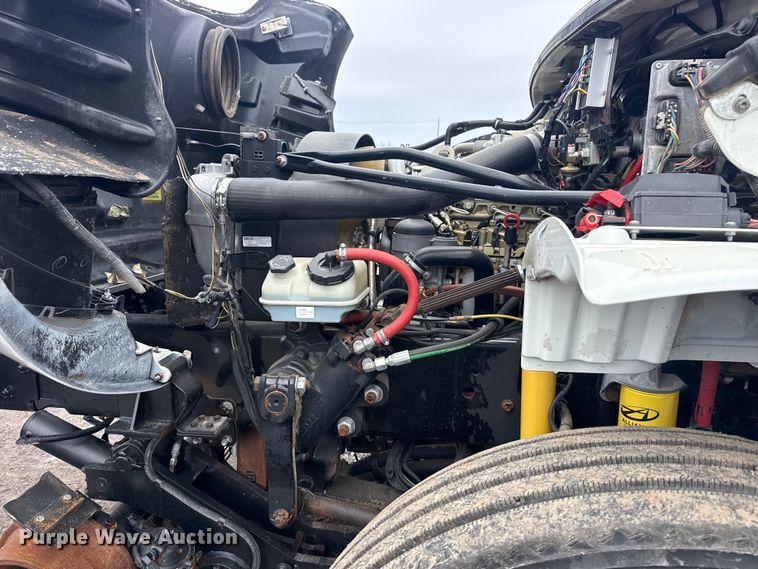 image for item EG2035 2007 Freightliner Business Class M2 crane truck