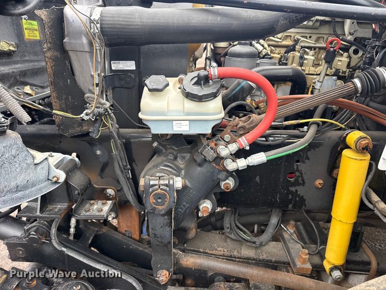 image for item EG2035 2007 Freightliner Business Class M2 crane truck