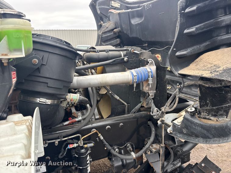 image for item EG2035 2007 Freightliner Business Class M2 crane truck