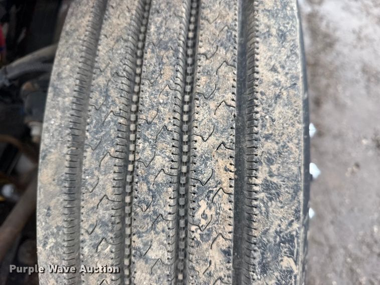 image for item EG2035 2007 Freightliner Business Class M2 crane truck