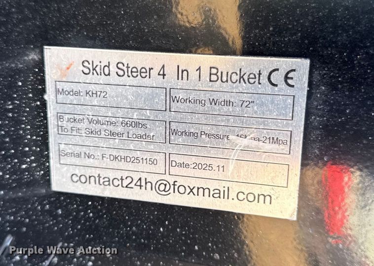 image for item EN0252 2025 Giyi skid steer four-in-one bucket
