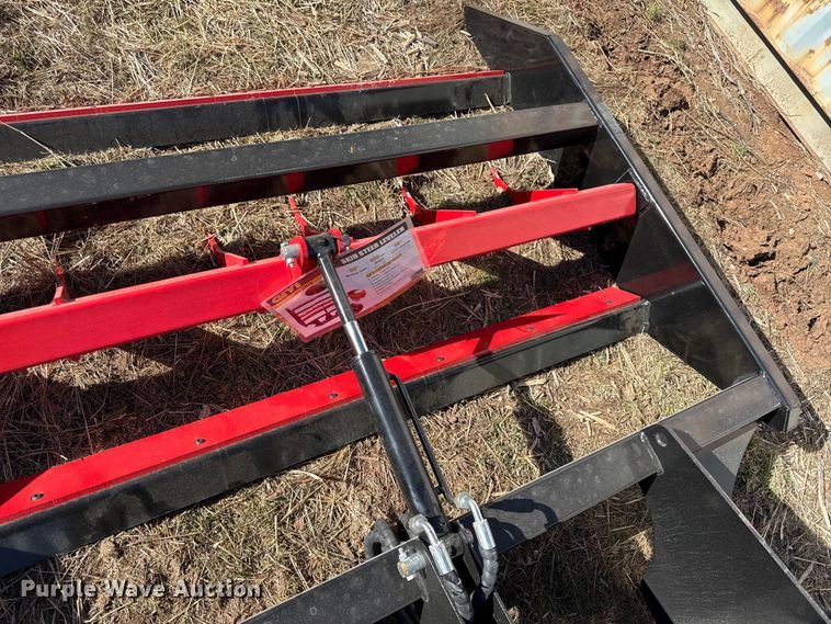 image for item EN0269 2025 Giyi FR70 skid steer and leveler