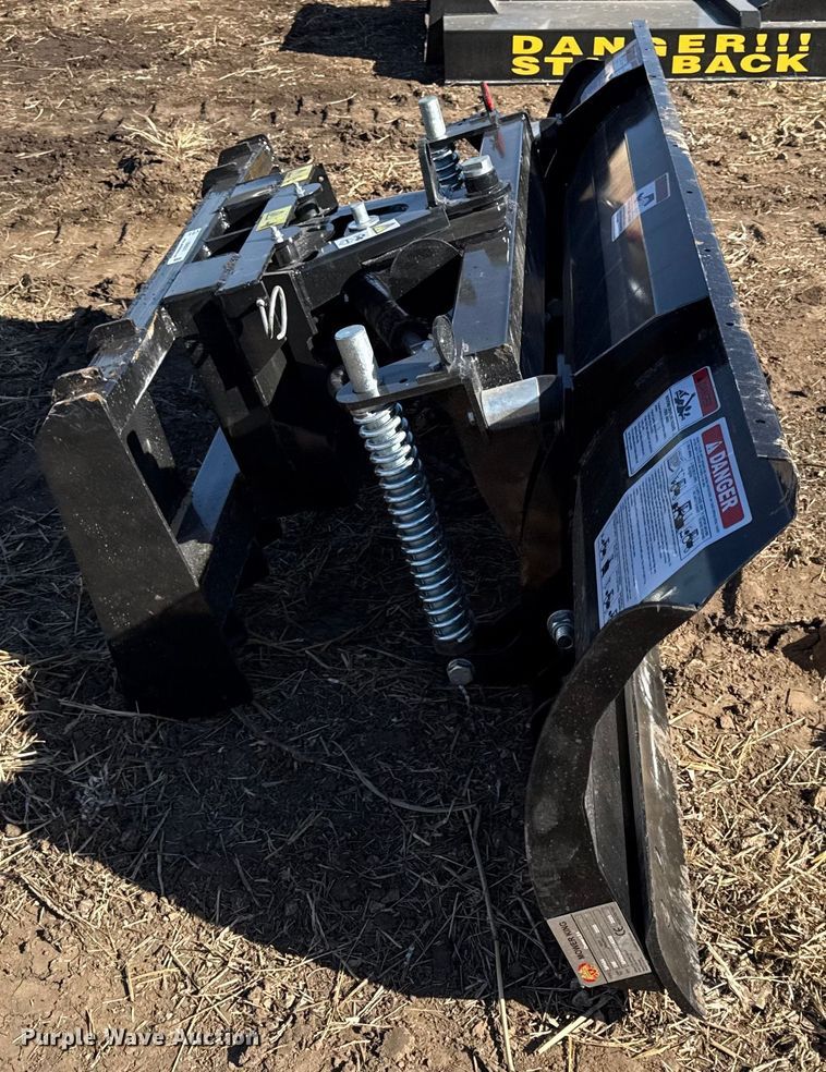 image for item EN0274 2025 Mower King skid steer dozer blade