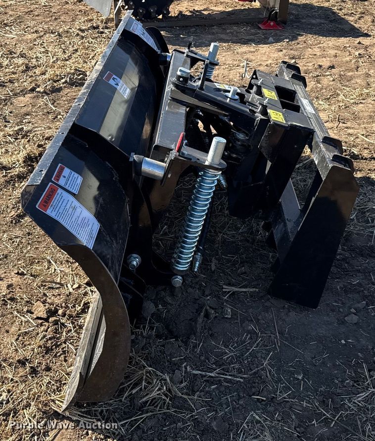 image for item EN0274 2025 Mower King skid steer dozer blade