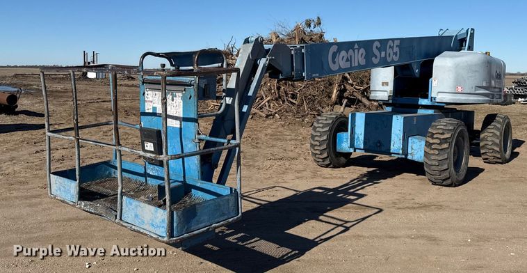 image for item EN0473 1998 Genie S-65 boom lift