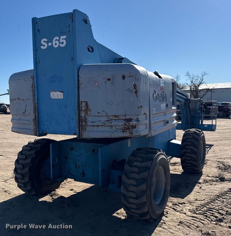 image for item EN0473 1998 Genie S-65 boom lift