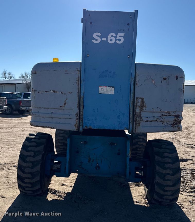 image for item EN0473 1998 Genie S-65 boom lift