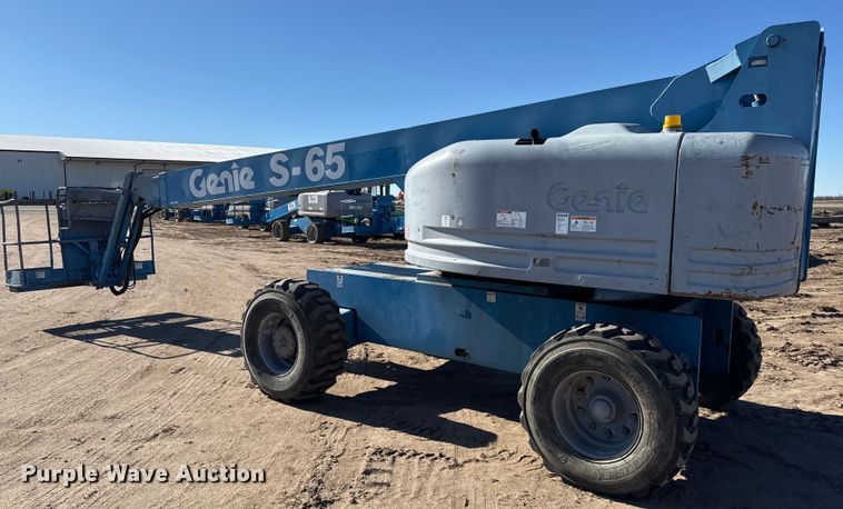 image for item EN0473 1998 Genie S-65 boom lift