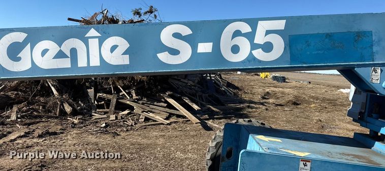 image for item EN0473 1998 Genie S-65 boom lift