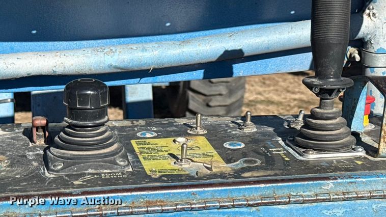 image for item EN0473 1998 Genie S-65 boom lift