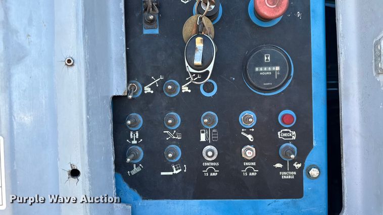 image for item EN0473 1998 Genie S-65 boom lift