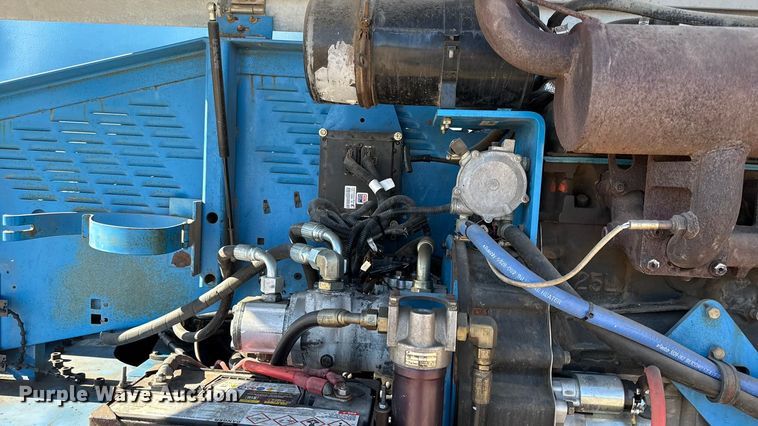 image for item EN0473 1998 Genie S-65 boom lift