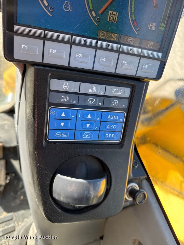 image for item EN0474 2011 Komatsu PC88MR-8 mini excavator