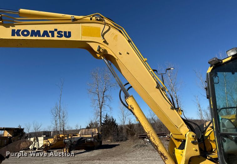 image for item EN0475 2012 Komatsu PC88MR-8 mini excavator