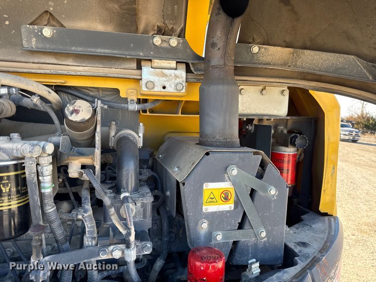 image for item EN0475 2012 Komatsu PC88MR-8 mini excavator