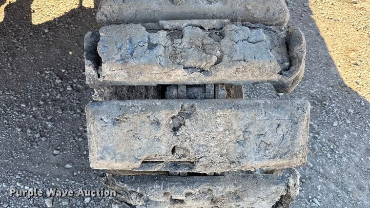 image for item EN0475 2012 Komatsu PC88MR-8 mini excavator