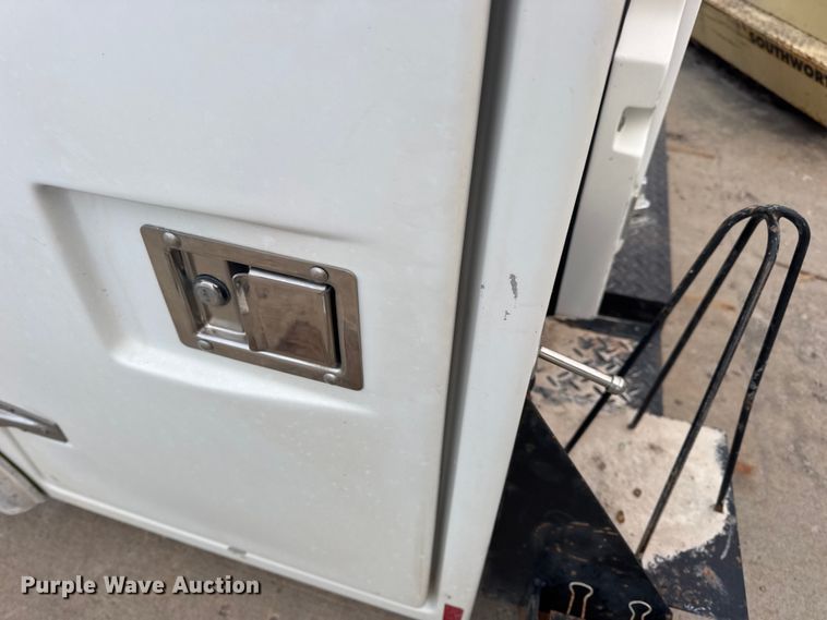 image for item EN0909 Astoria utility bed