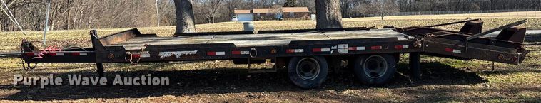 image for item EN5954 2005 Towmaster equipment trailer