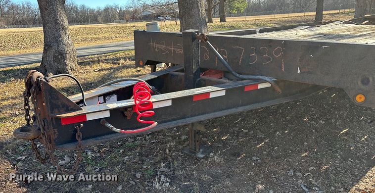 image for item EN5954 2005 Towmaster equipment trailer