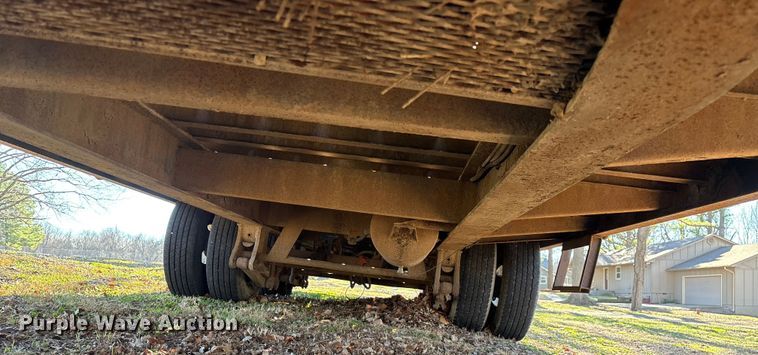 image for item EN5954 2005 Towmaster equipment trailer